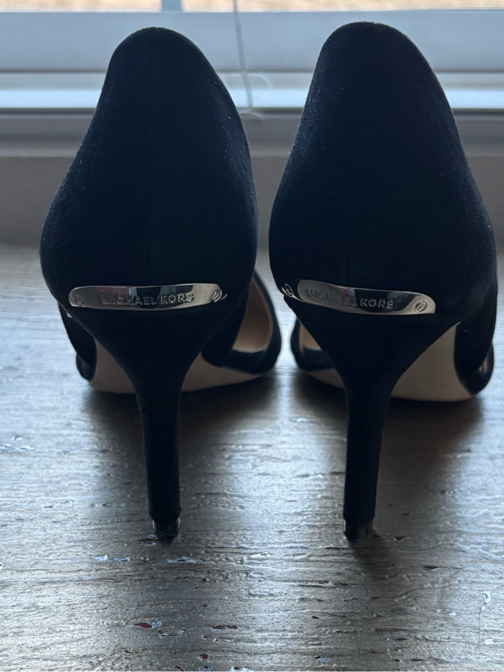 MICHAEL Michael Kors
Pointed Toe D'Orsay Pumps - Julieta High-Heel - Picture 8 of 9